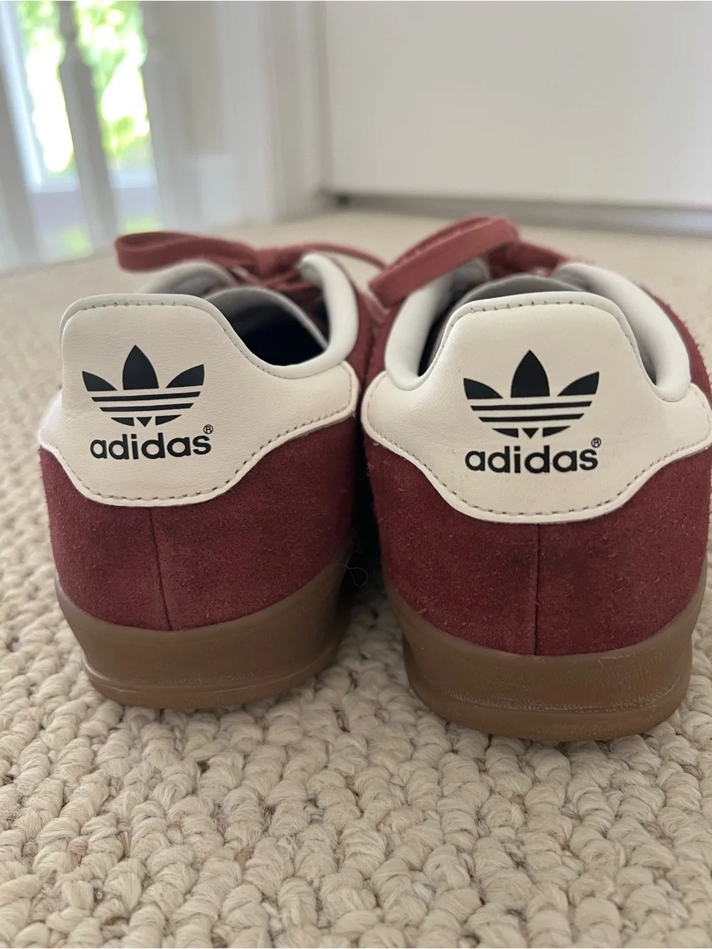 Adidas Indoor Gazelle Sneakers Men’s 8 Women’s 9